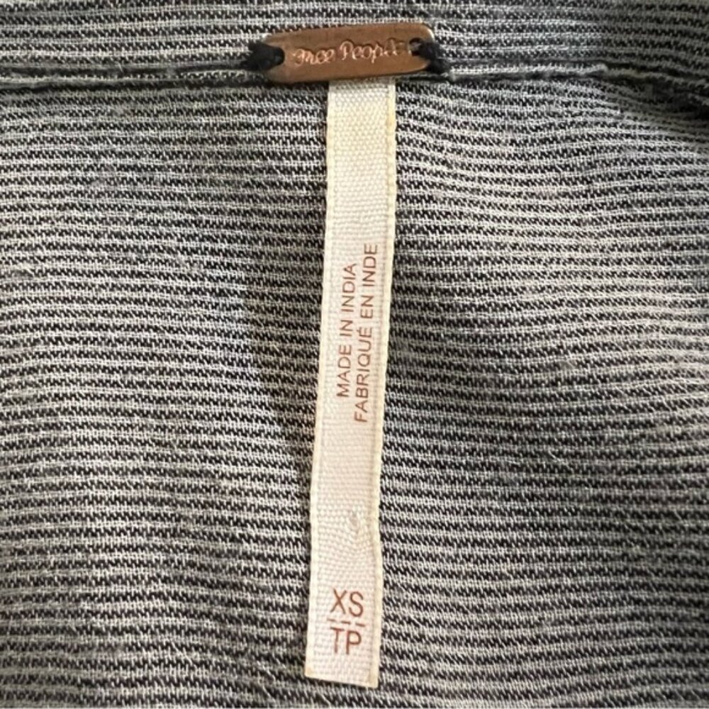 Free People Magic Breeze Shirt Size XS Oversized - Picture 8 of 12